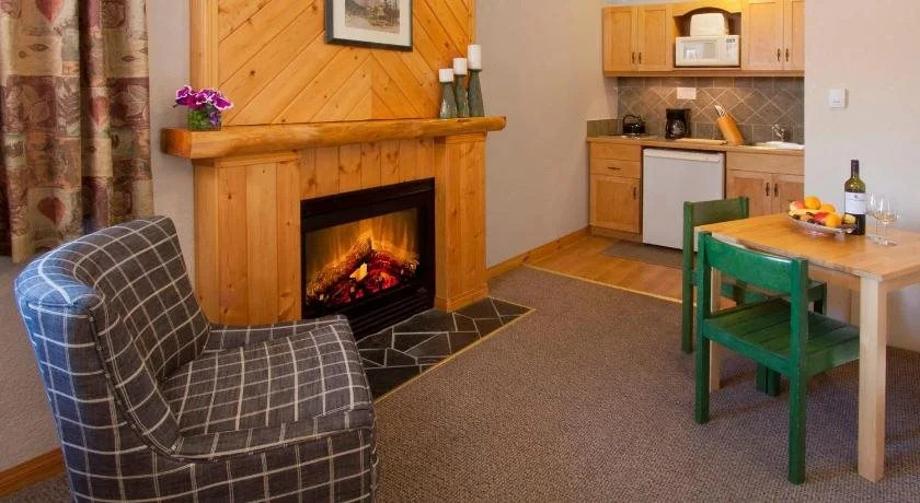 Bear Hill Lodge