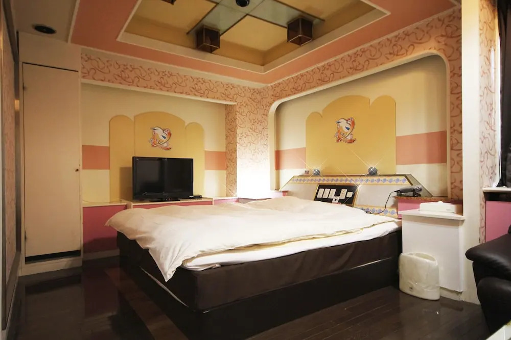 Hotel Que Sera Sera Hirano - Adults Only