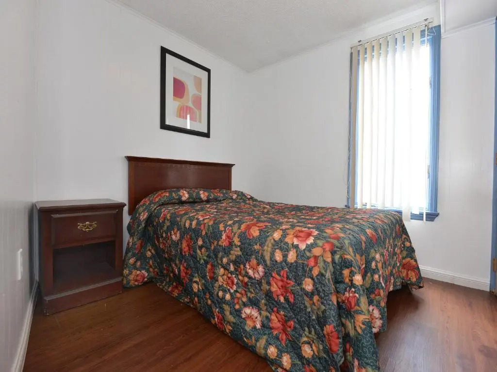 Shore Beach Houses - 52 - 401 Porter Avenue