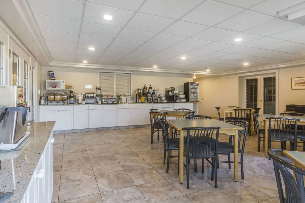 Comfort Inn & Suites