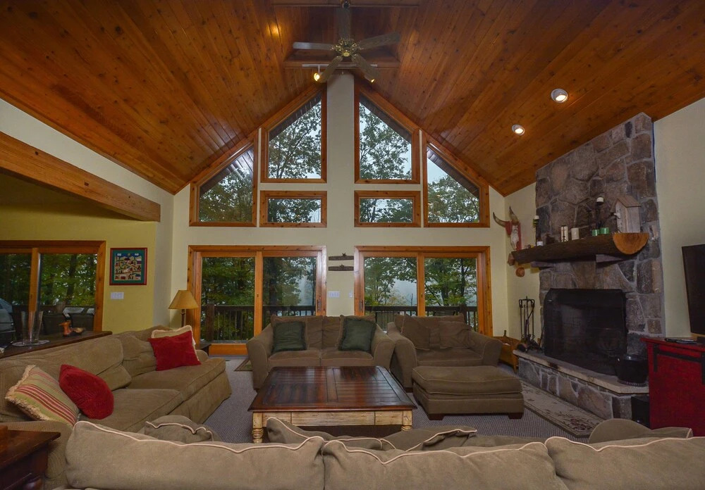 All Decked Out 4 Bedroom House