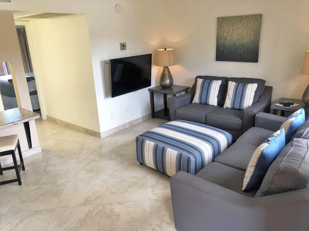 201 Fully Furnished with WiFi by RedAwning