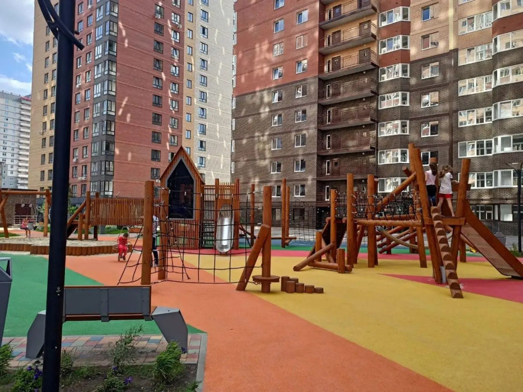 Девушка и Журавль