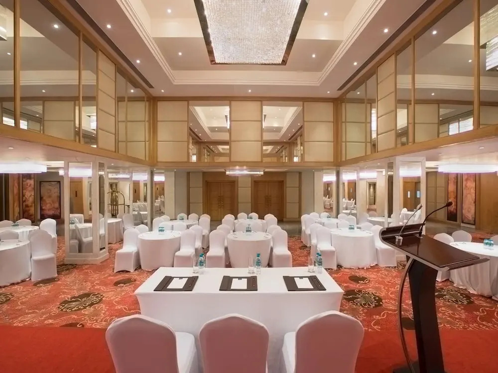 Singhania Sarovar Portico