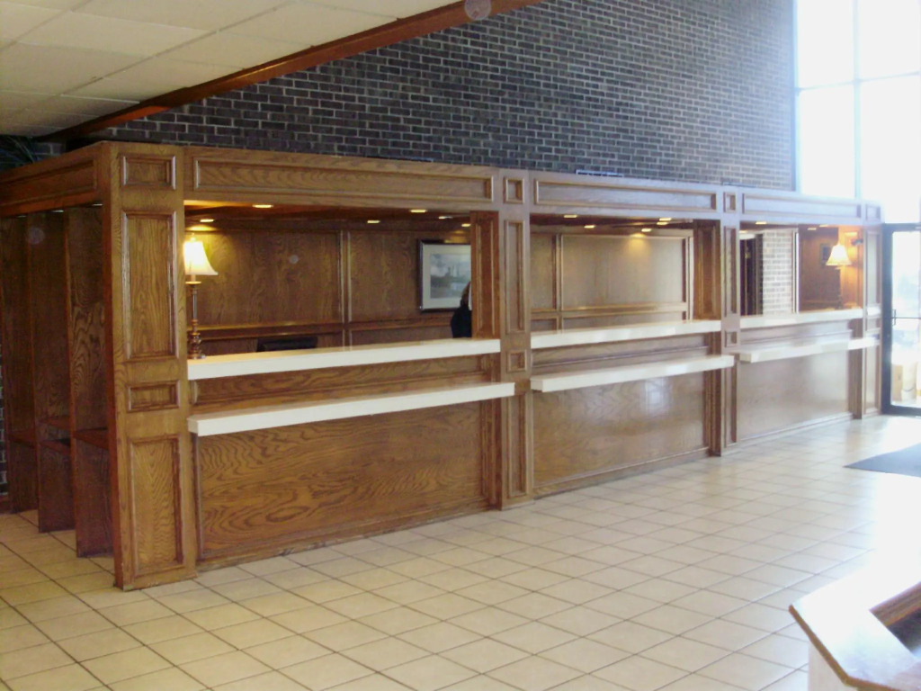 Trade Winds Central Inn