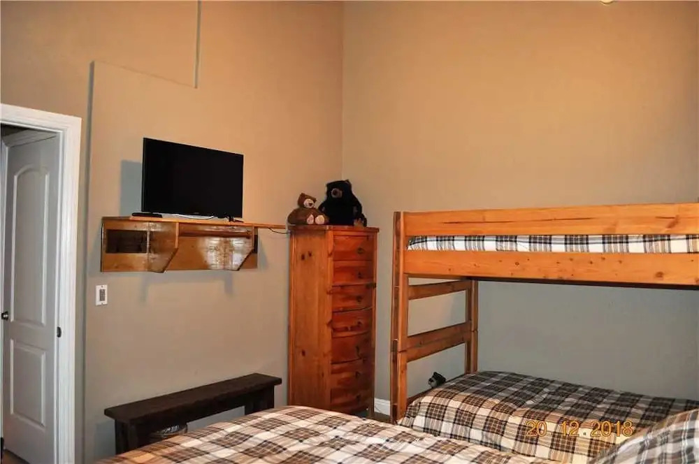 Mammoth Ski & Racquet Club #38 - Pet Okay 1 Bedroom 2 Bathrooms Condo