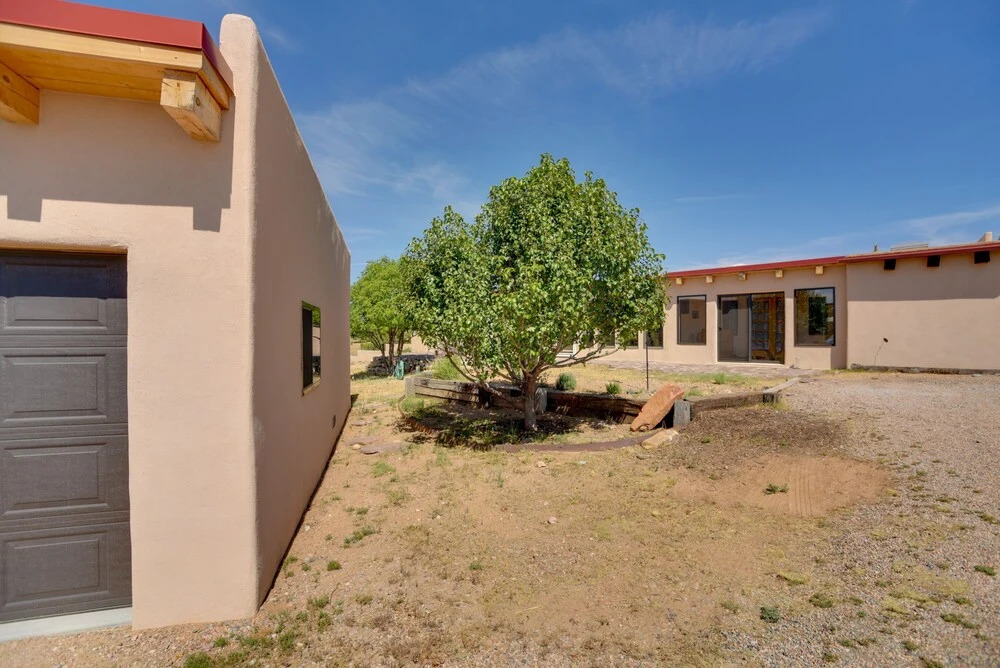 Santa Fe Adobe Vacation Rental w/ Mountain Views!