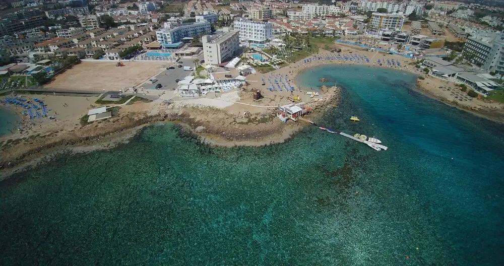 Pola Costa Beach Hotel Apartment