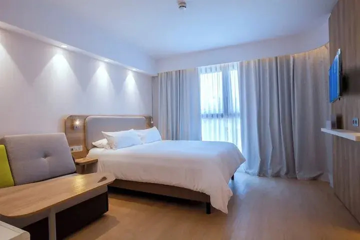Holiday Inn Express & Suites Barcelona - Sabadell by IHG