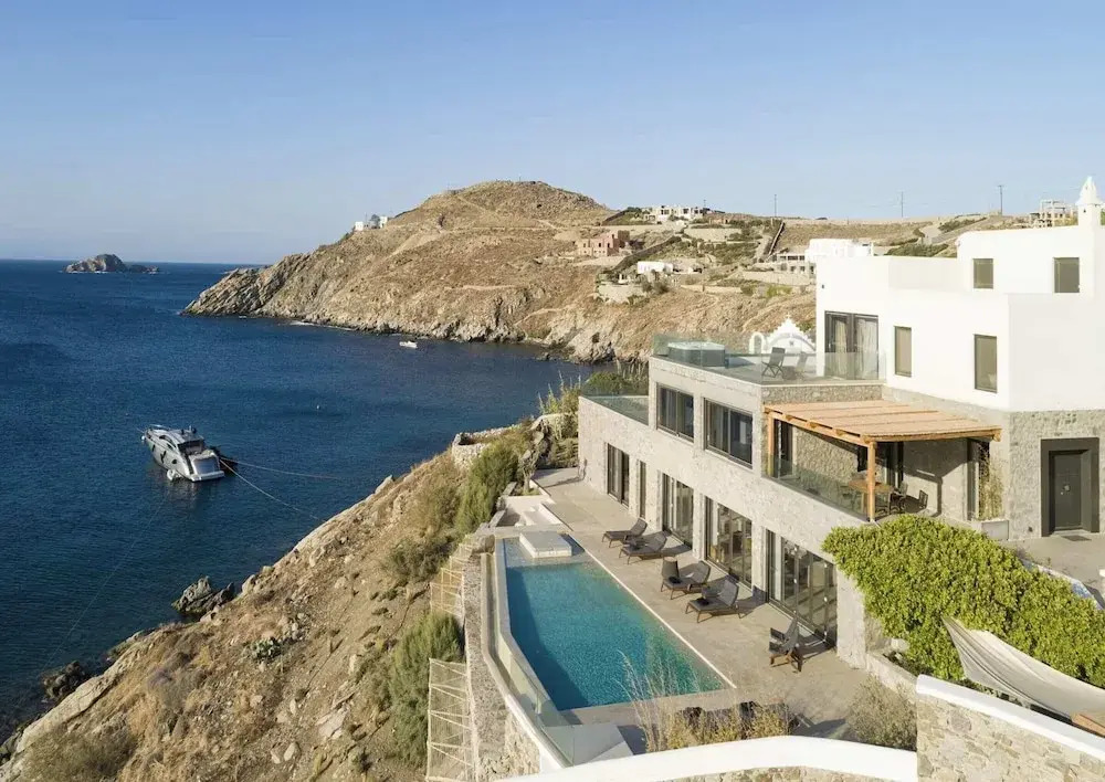 Waterfront Villa With Private Pool