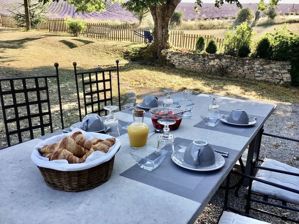 Domaine La Lauren avec piscine chauffée et jacuzzi