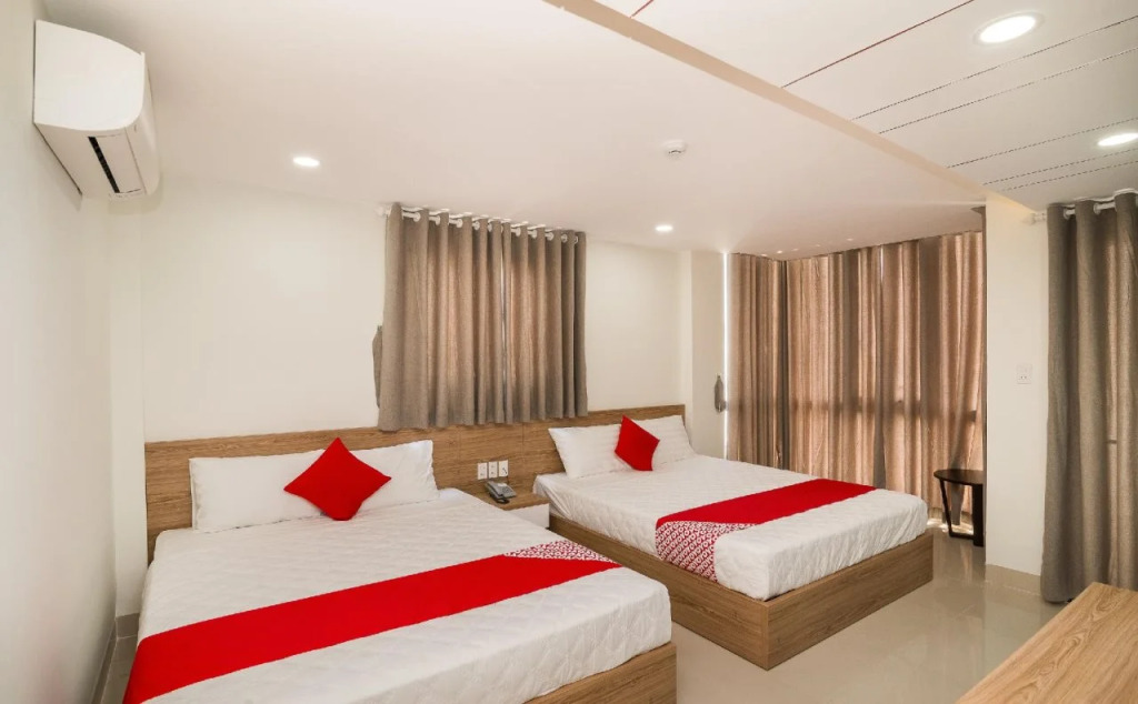 Tam Quy Hotel by OYO Rooms