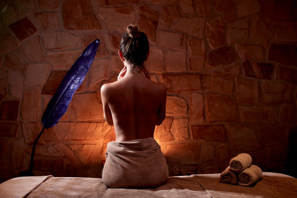 Kouros Hotel & Suites