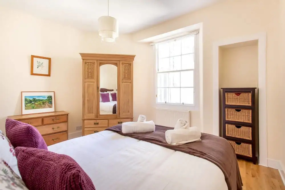 Retro Castle Retreat 2Bed (sleep 6)