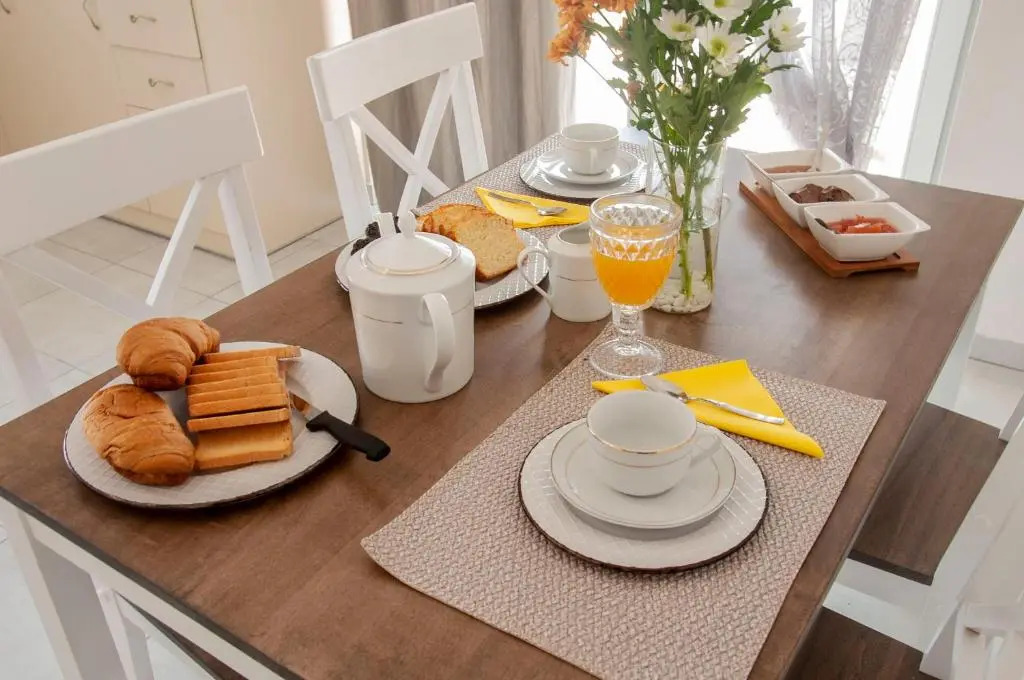 Vista Mare Suites , 2 min drive to the sea