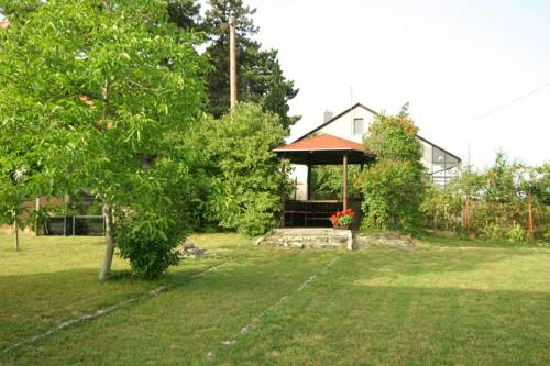 Süle Apartments & Rooms