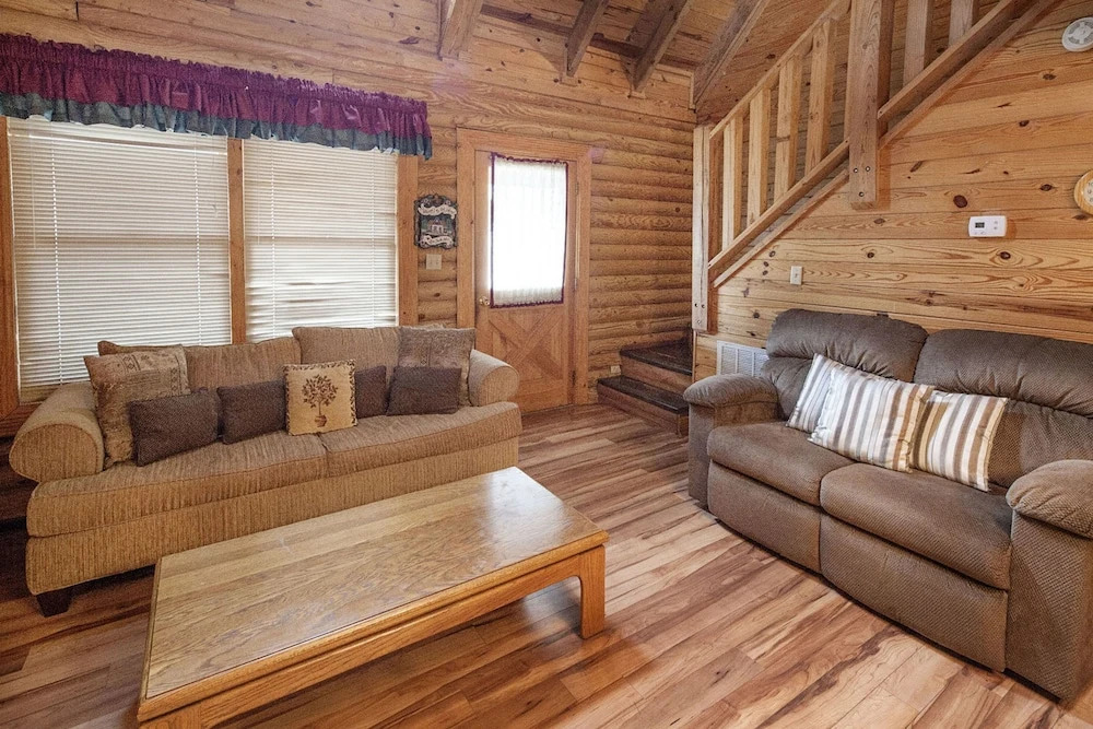 Country Days by Eagles Ridge Resort