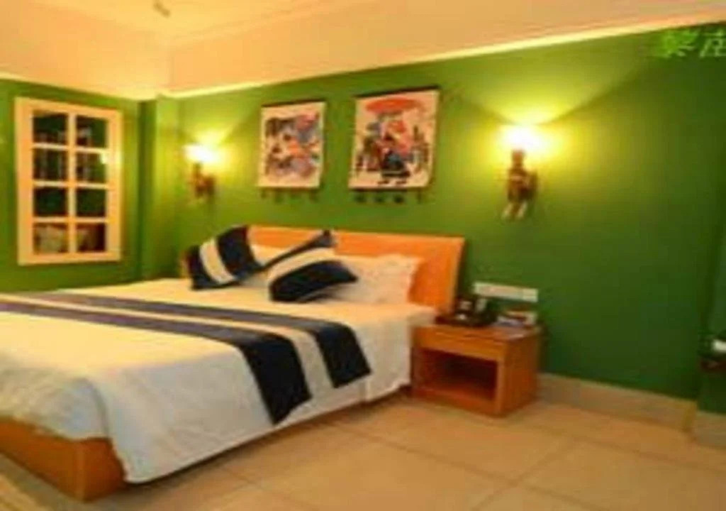 Longquan Hotel