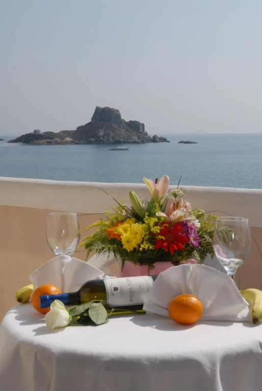 Sacallis Inn Beach Hotel
