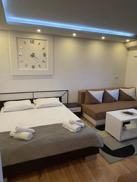 Days Inn Apartments