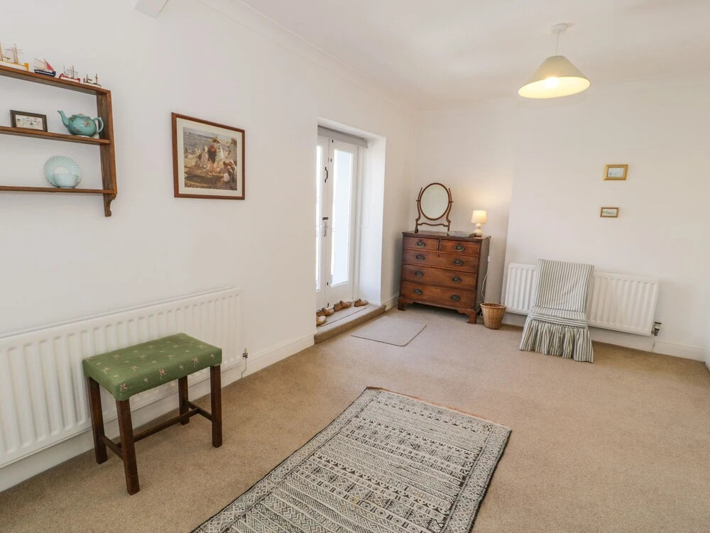 7 Ivy Terrace