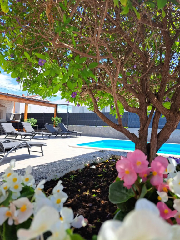 Villa Apartment AA 2