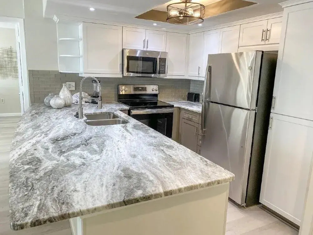 Stunning ocean view remodeled 2 bedroom 2 bath condo, 908 South Hampton 2 Condo