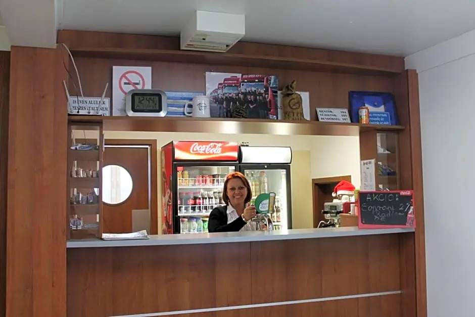 Pótkerék Motel