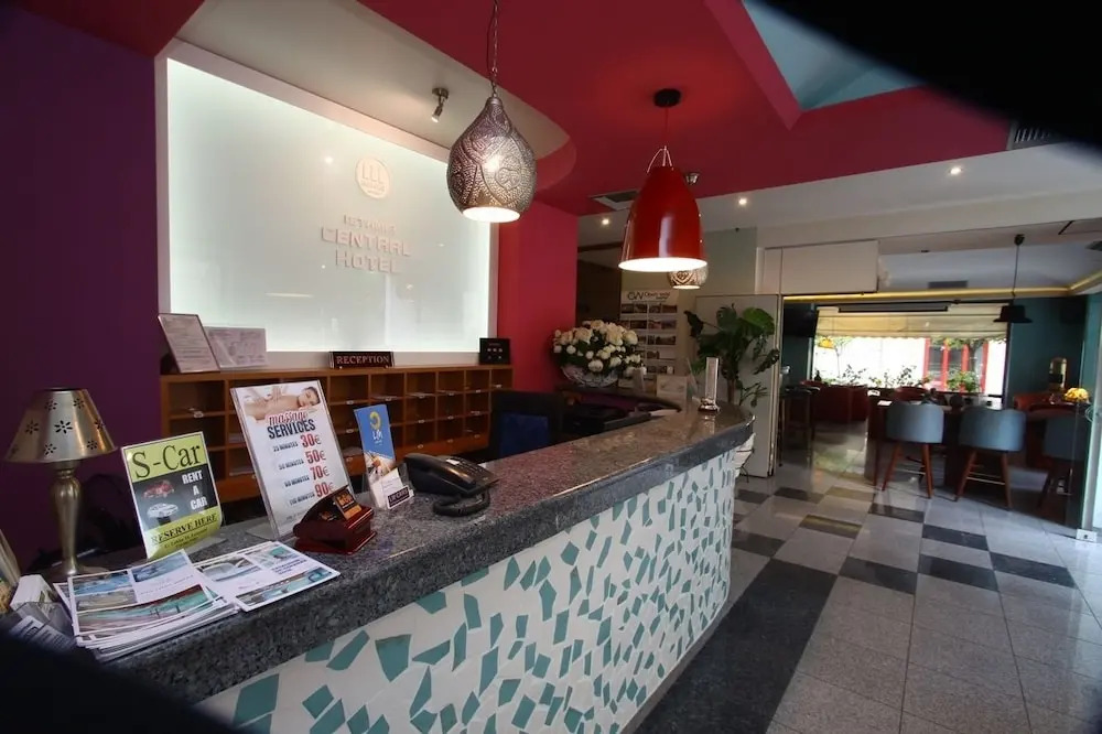Central Hotel