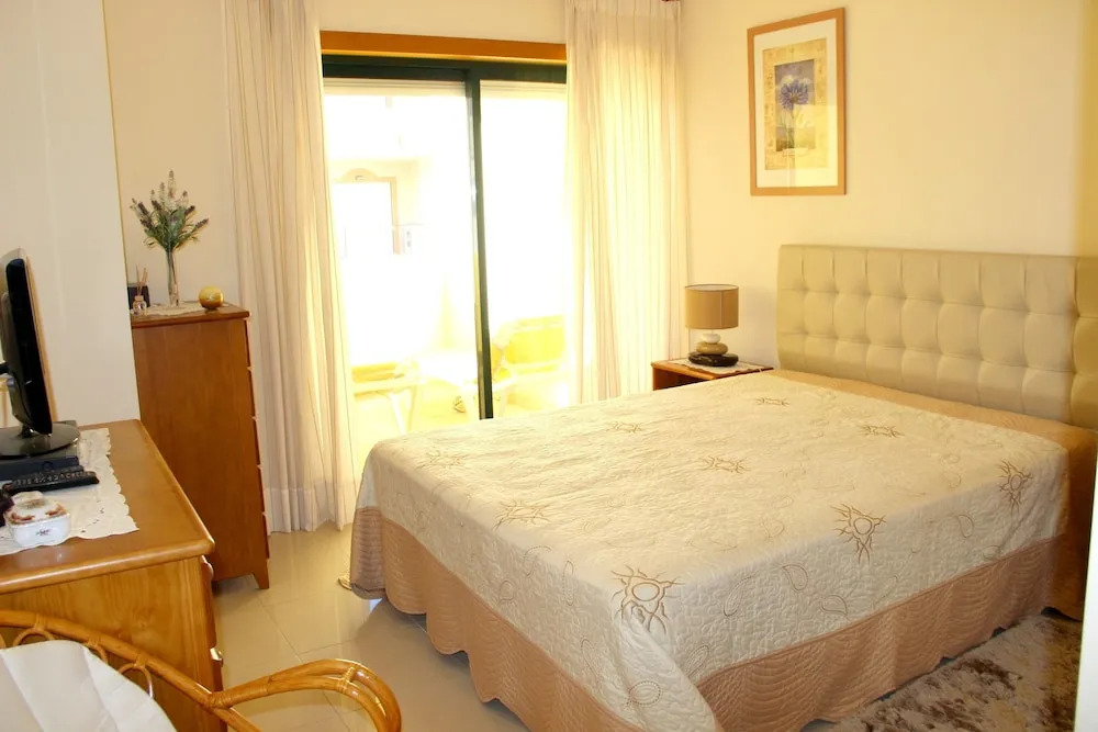 Apartment With one Bedroom in Vilamoura, With Private Pool and Enclose