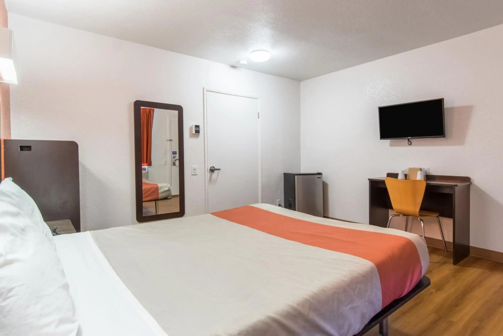 Econo Lodge Bakersfield