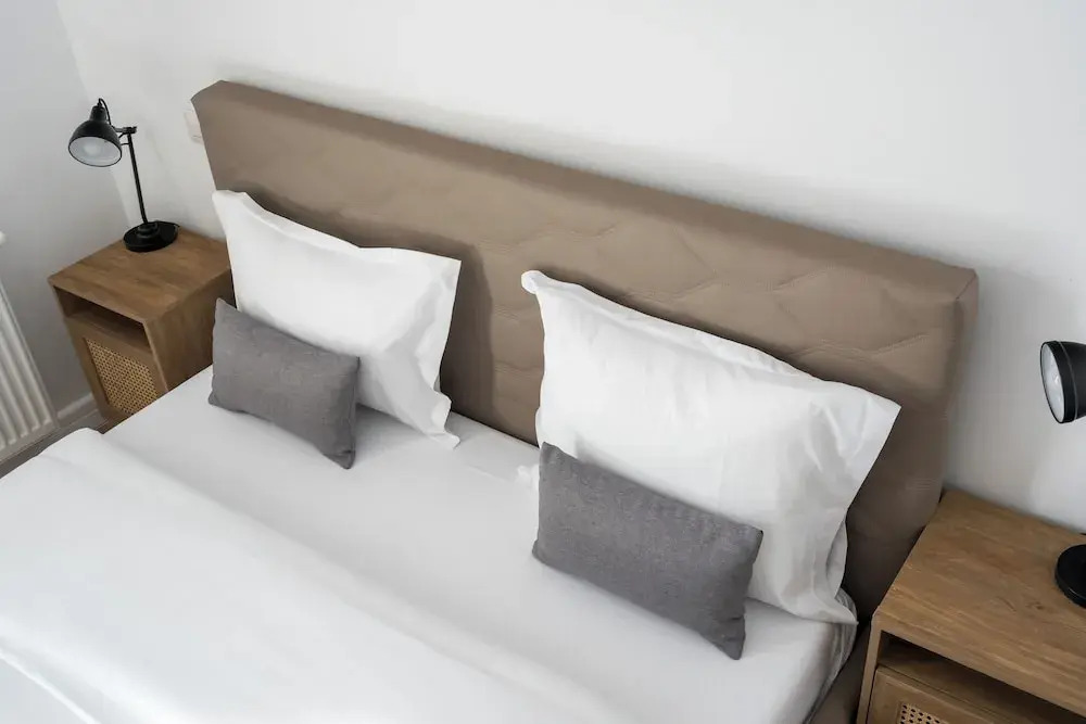 Uphome Suites