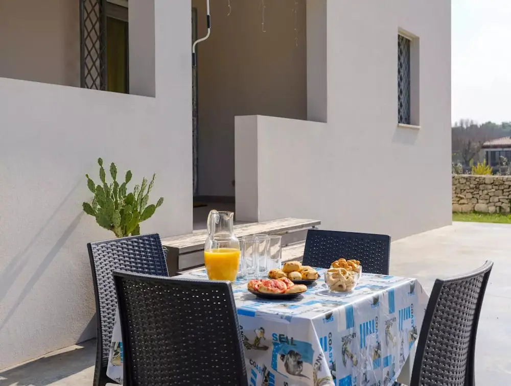 San Foca Luxury Private Villa With Hydromassage and Bike Climate