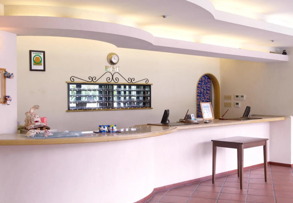 Hotel Yugaf Inn Bise
