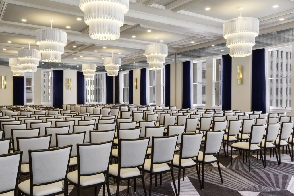 Kimpton Gray Hotel Chicago by IHG