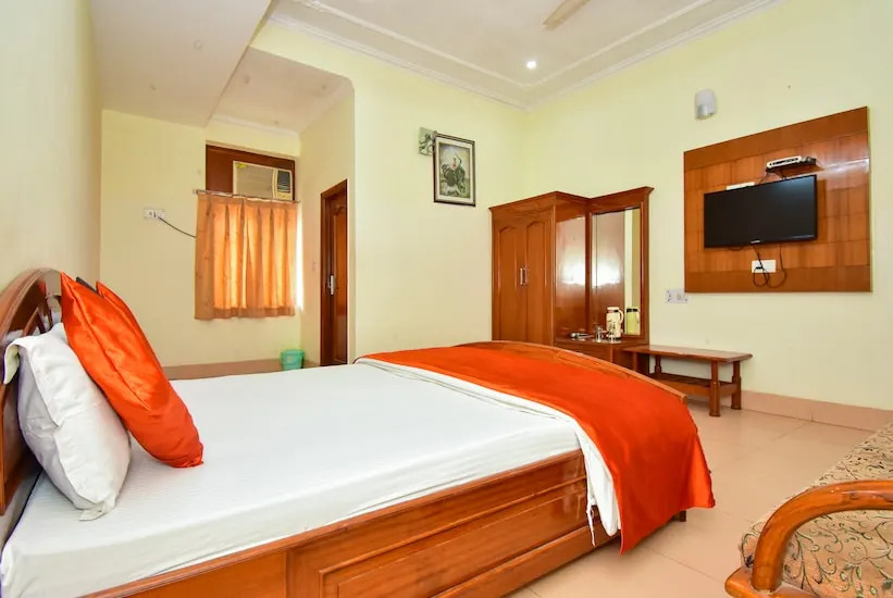Hotel Vrindavan Garden