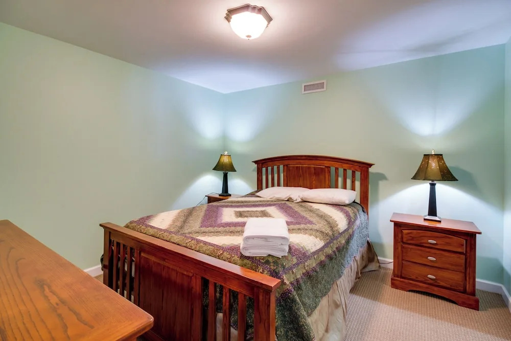 Smith Mountain Lake Getaway w/ Private Dock
