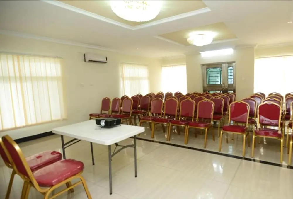 Prenox Hotel and Suites