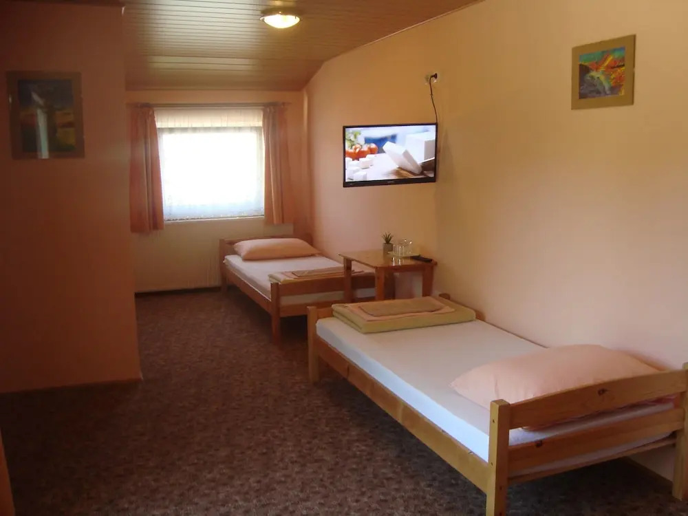 Rooms Ivan