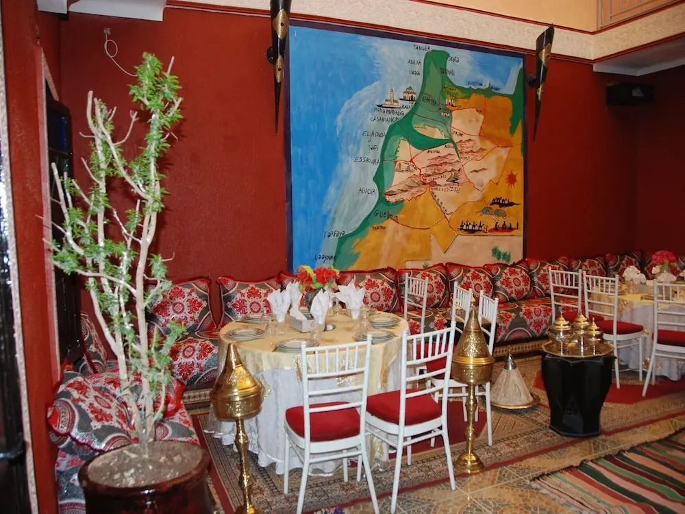 Red Castle Hostel - Backpacker