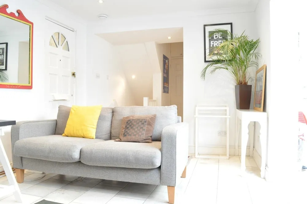 Stylish 1 Bedroom Apartment Near Parsons Green Station