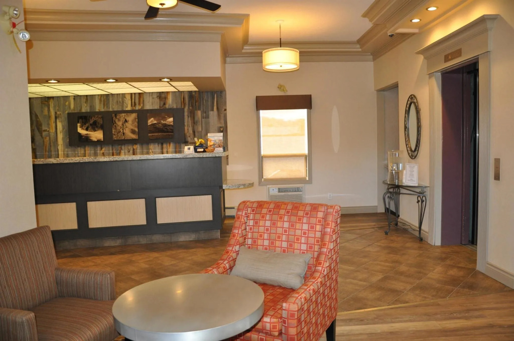 Tower Inn & Suites