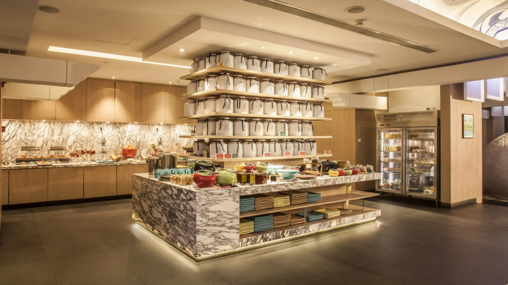 Hotel Indigo Shanghai On The Bund by IHG