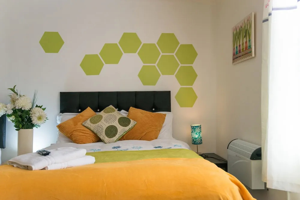 Snooze Apartments
