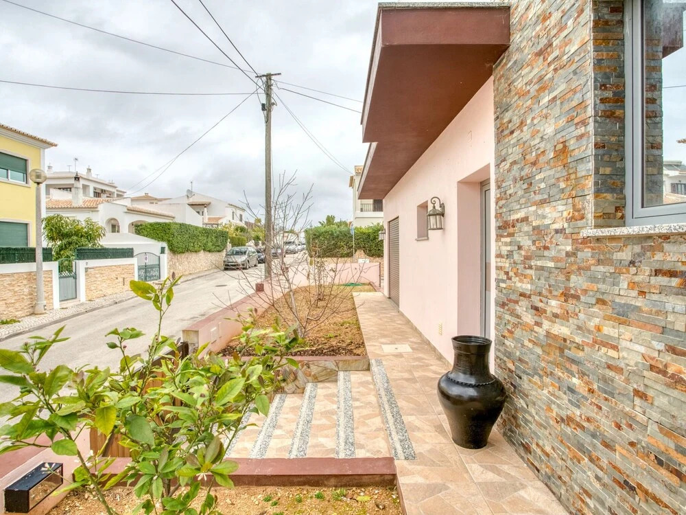 Cosy Holiday Home in Alvor With Swimming Pool