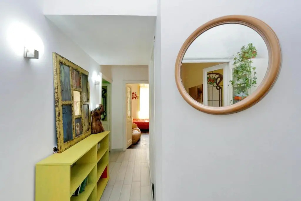 Large flat 30min Colosseo