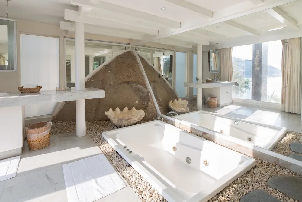 Exclusiva Villa frente al Mar en Playa Pichilingue, Acapulco