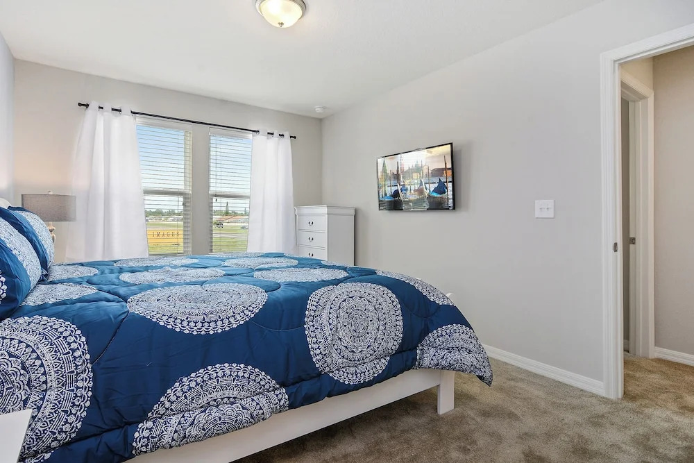 Family Friendly Four Bedroom w GameRoom @Disney 5145