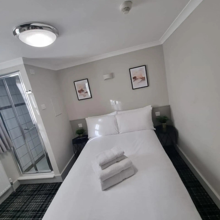 Howard Winchester Hotel