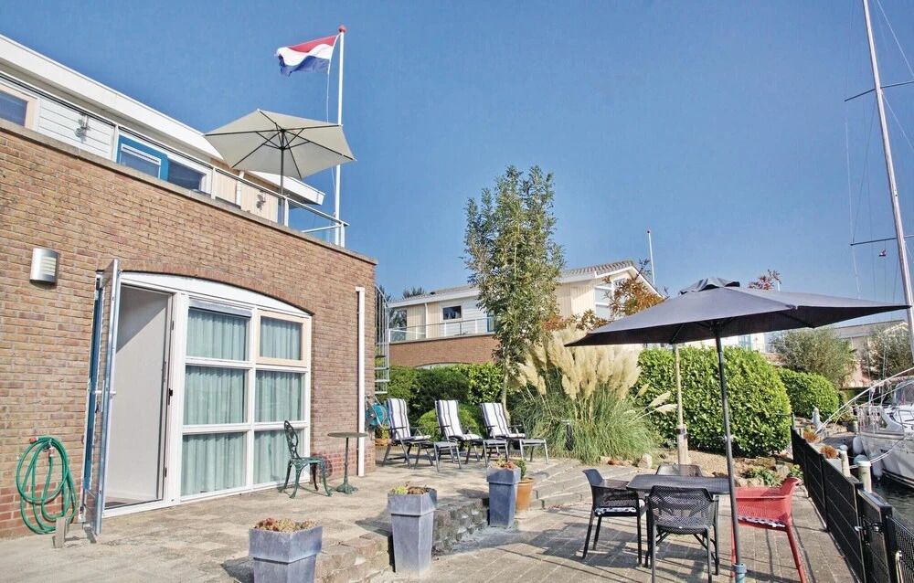 Amazing Home In Workum With Wifi